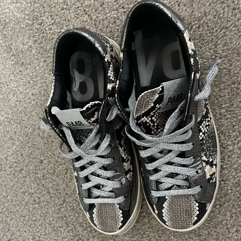P448 Sneakers